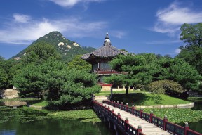 爱游戏官网-一周热评五大体坛争议事件盘点，体坛大事记